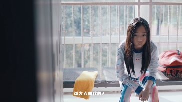 Nike:撒开脚丫,不要让别人来告诉你该怎样做女生