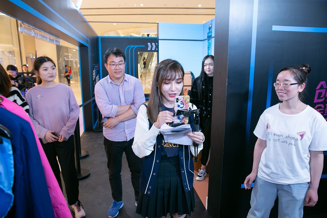 为了这个节,全世界人民都不淡定了