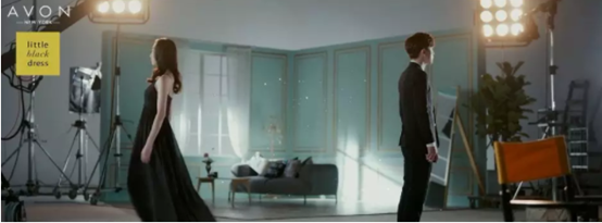 邓伦 X 小黑裙香水大片