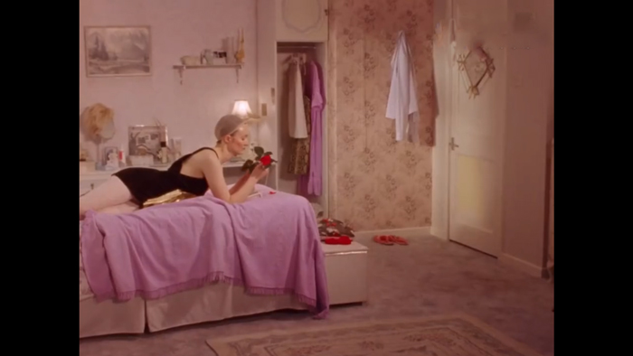 Gucci 全新口红广告上线,大胆展示不完美!