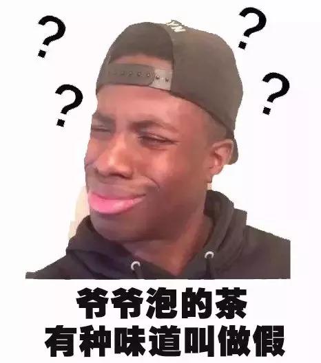 警察蜀黍为卖茶小妹的“凄美爱情”拍宣传片