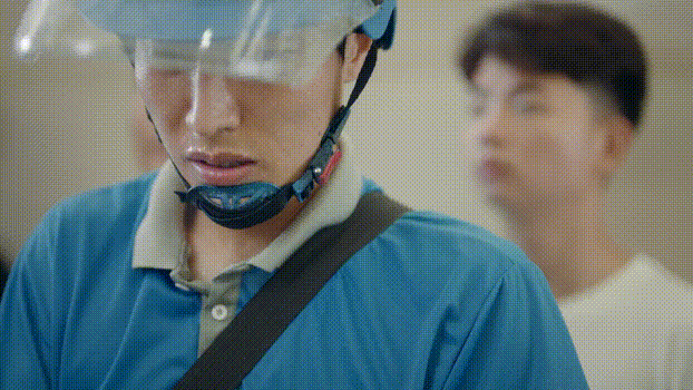 荣耀10GT:湿手解锁,化解你生活中的小尴尬