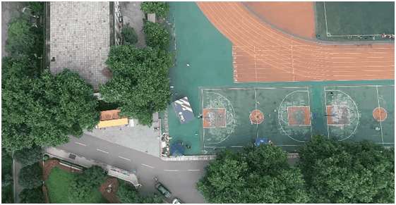 毕业季,你被巨型快递盒刷屏了没?