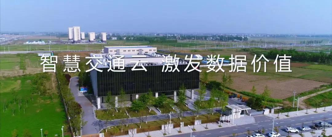 用415s的镜头展示未来的智慧城市样貌!