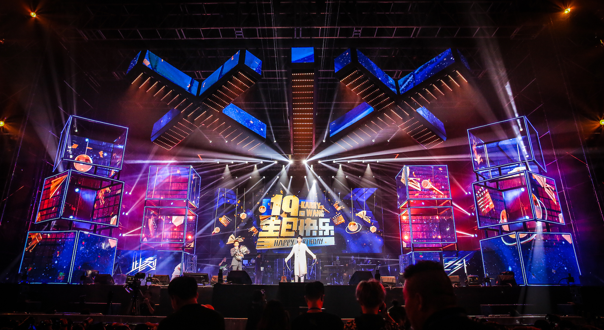 索尼 x 王俊凯特别款套装,你pick了