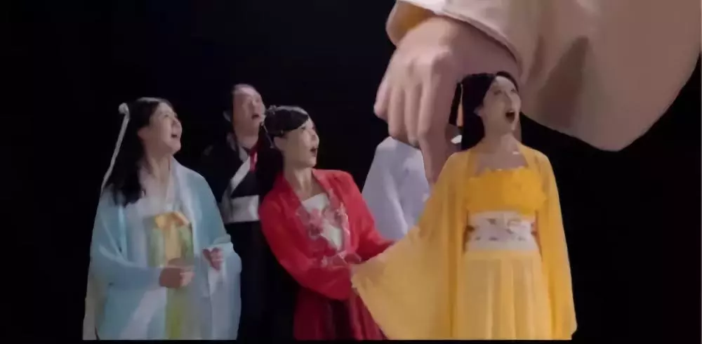 苏宁物流发布了一支沙雕广告,愣着干嘛,快笑啊!