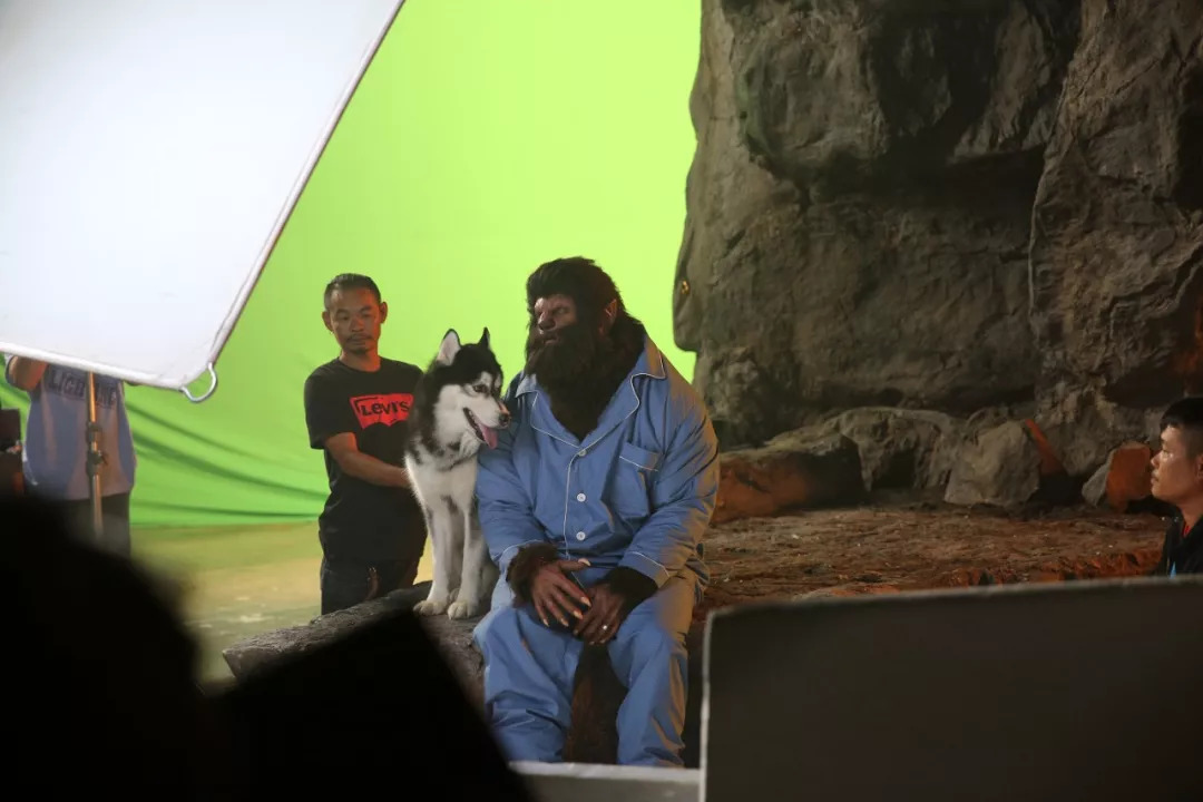 去年那个不是人的广告,居然敢出续集?