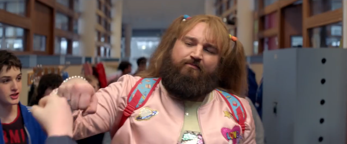 大叔变身小萝莉,汉堡王这波广告“辣眼睛”!