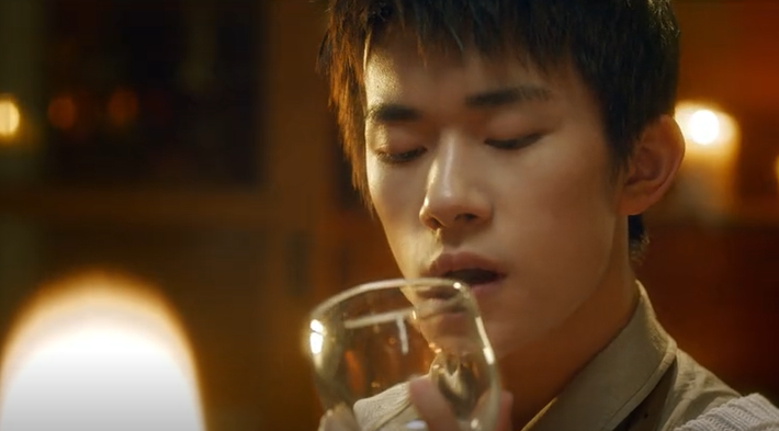 野兽派×易烊千玺:爱与花朵,不该被辜负