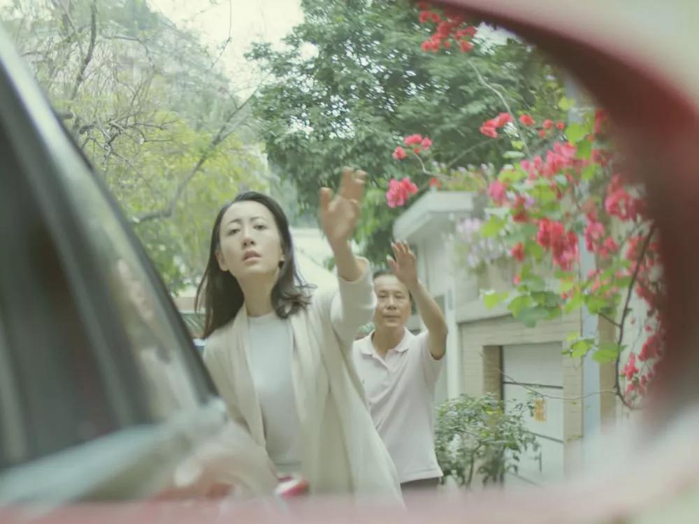 宝洁×京东×二更丨母亲节创意竖屏广告《爱在日常,才不寻常》