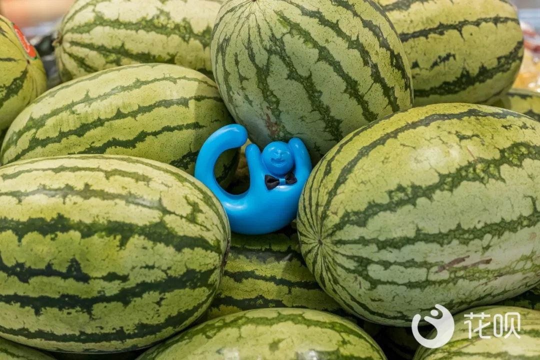 花呗的病毒营销都做到线下了!又毒又可爱!