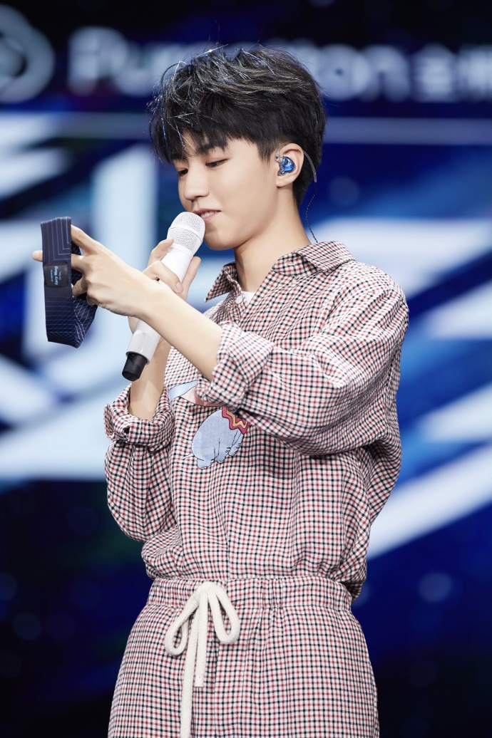 索尼 x 王俊凯特别款套装,你pick了