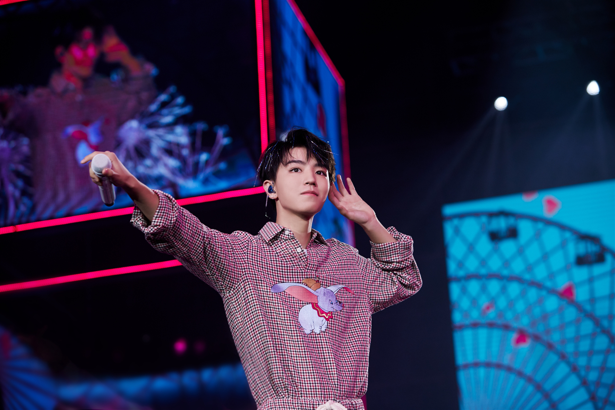 索尼 x 王俊凯特别款套装,你pick了