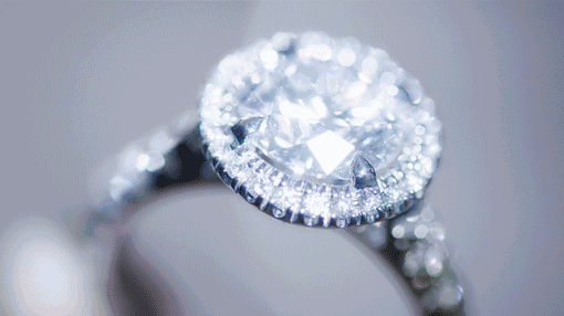 卡地亚:来不及说出口的话,他用一辈子来证明……