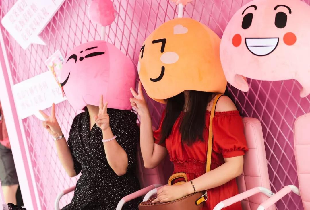 社畜青年想要成就感,到底有多难?