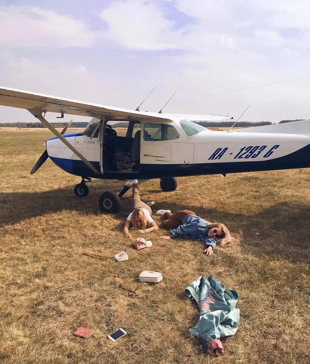 贫穷限制想象!“摔倒炫富”怎么突然就火了?