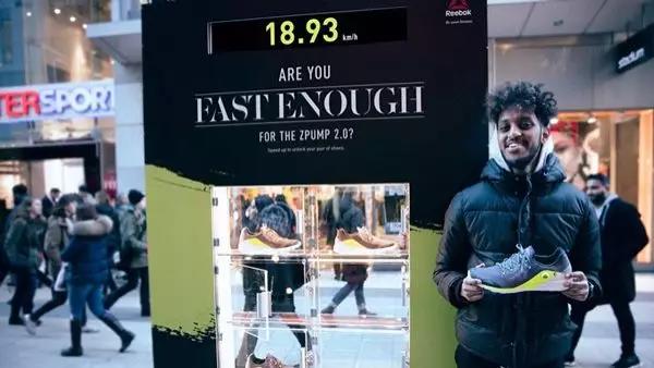 戏精广告牌合集:当户外广告活了…