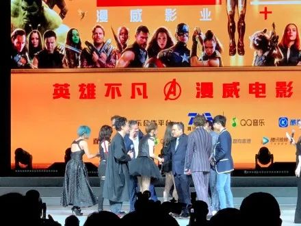 迪士尼小镇挤到爆炸、粉丝吐槽上热搜，漫威电影宣发是怎么一步步垮掉的？