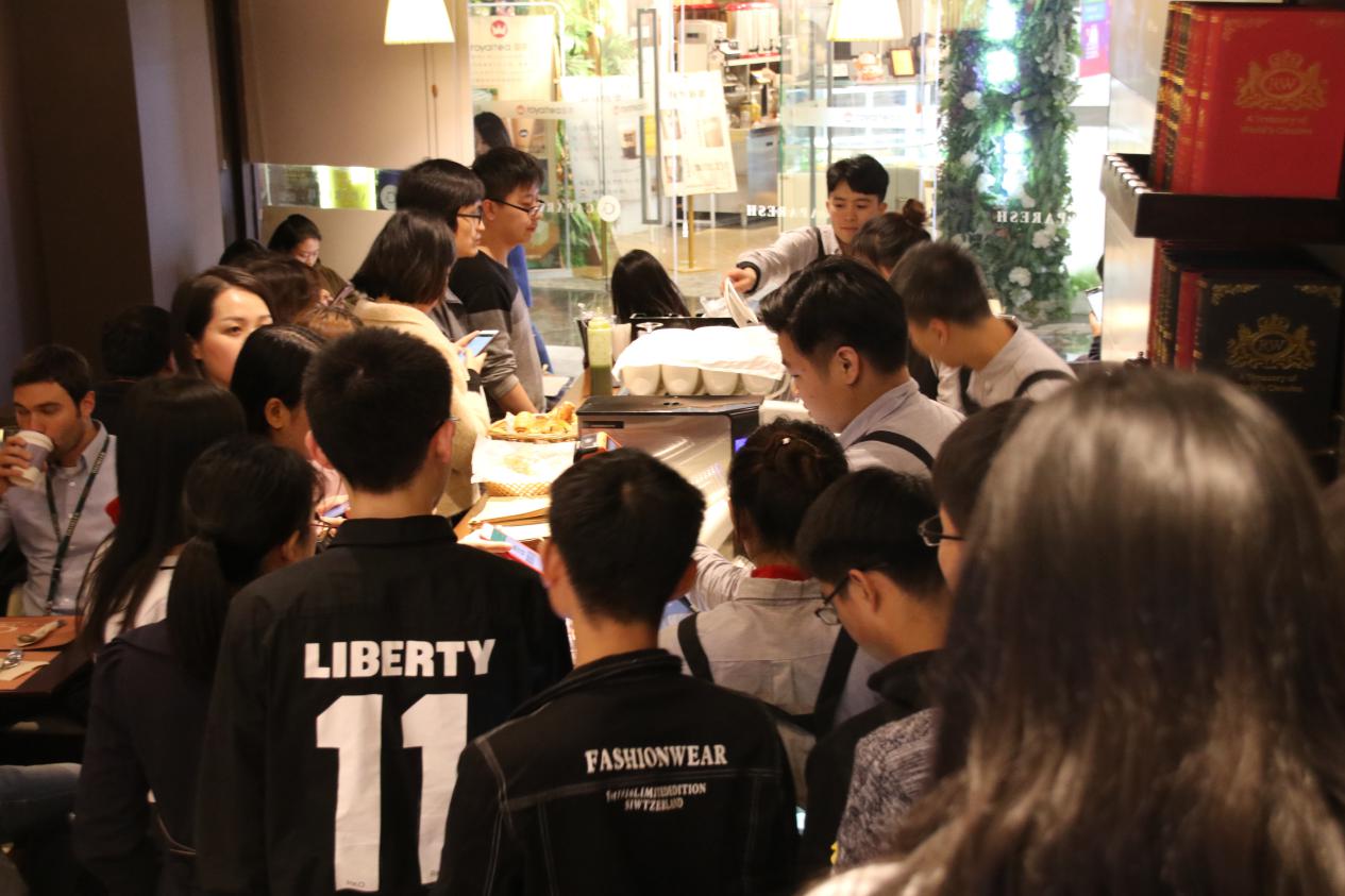 一点资讯在望京开了家快闪店 带你重温课本里的鲁迅