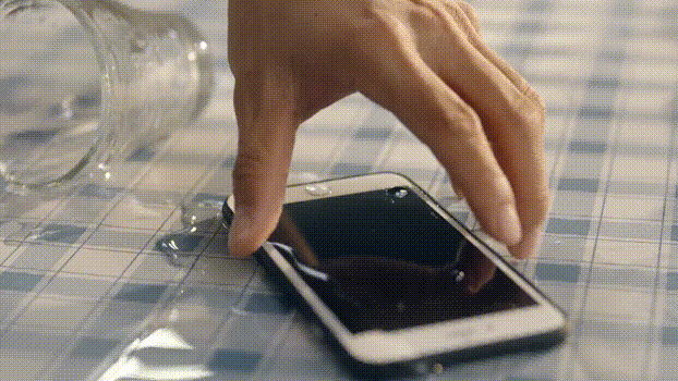 荣耀10GT:湿手解锁,化解你生活中的小尴尬