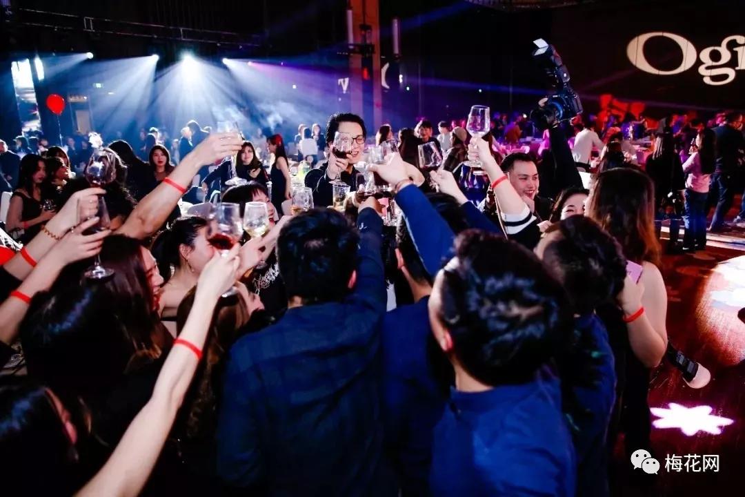 看完别人家的“年会”,我酸了!(多图警告)