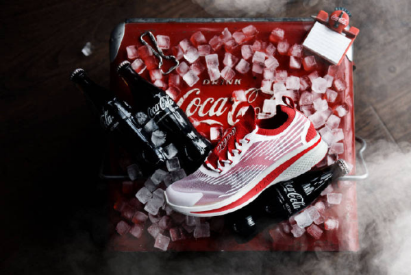 一周最热|大白兔香水、卫龙辣条粽子、可口可乐球鞋……这届品牌依然“不务正业”