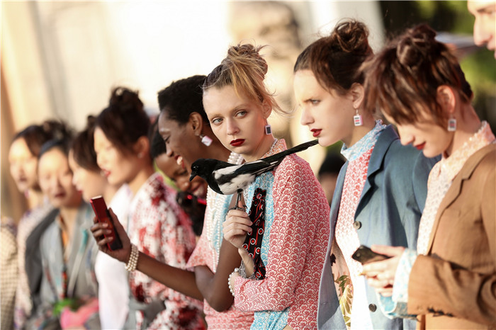 OPPO 新年“奇”遇记