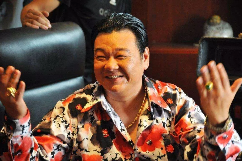 内容黄金时代的困境：拿着粗鄙当精致