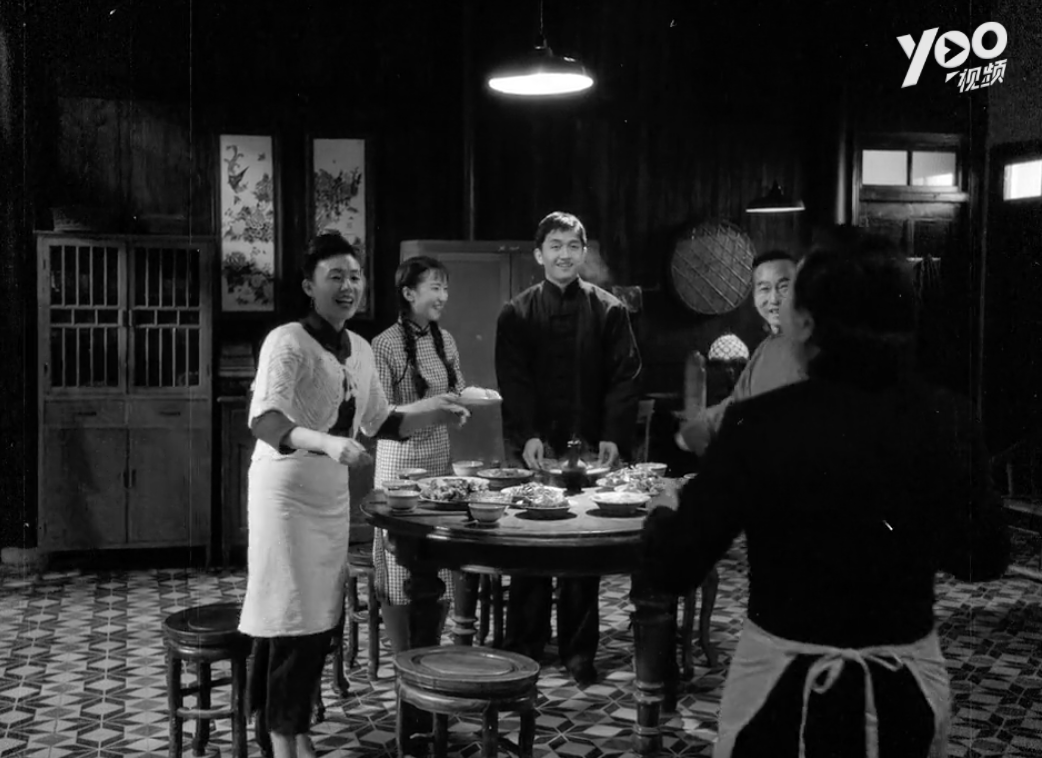 五芳斋再拍复古广告,重现周璇歌中的民国新年