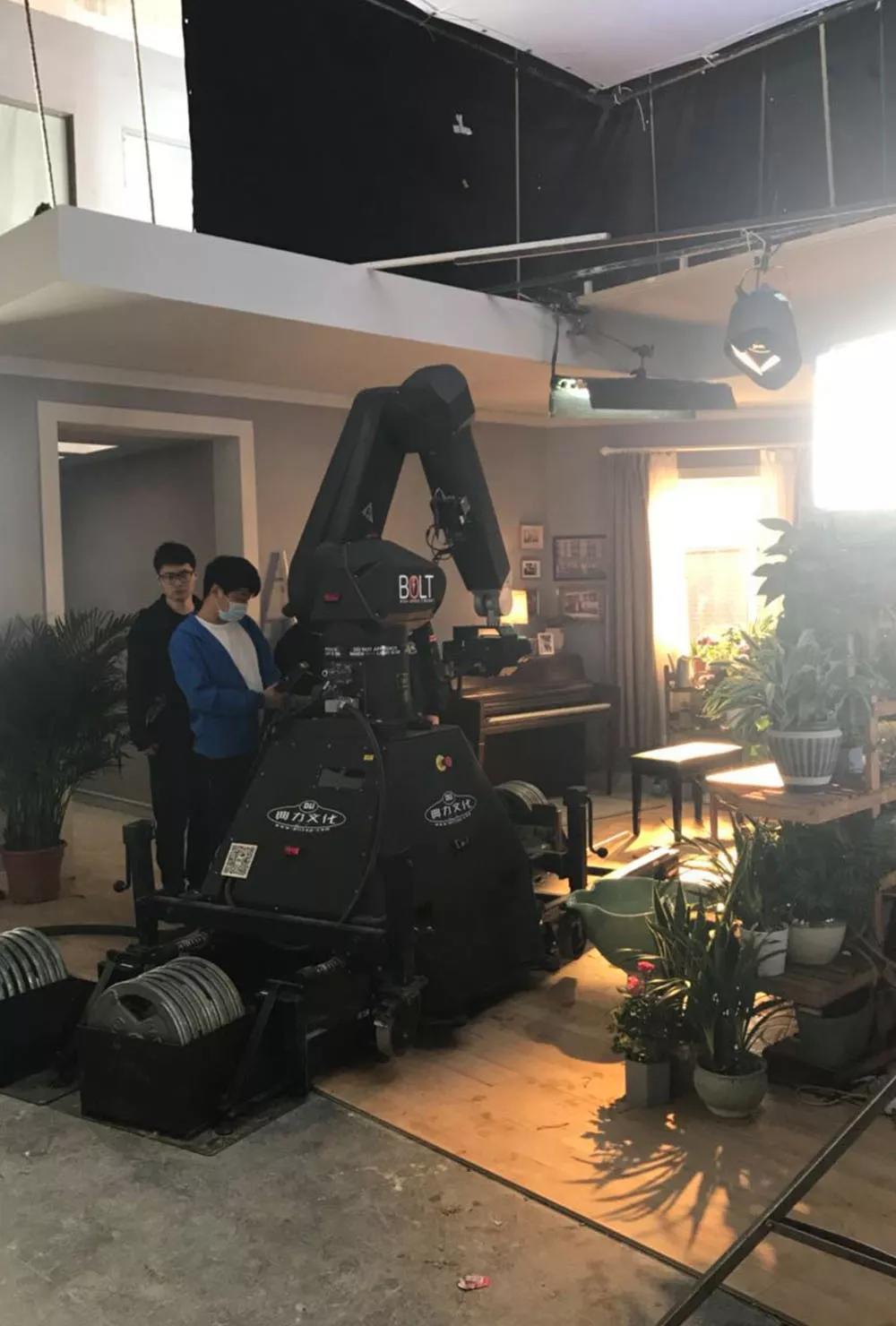 宝洁×意类丨母亲节,来看看朋友圈晒爱帖背后的故事