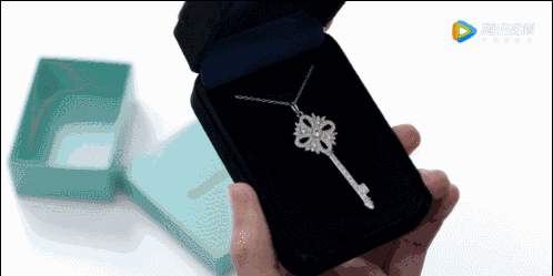 浦发银行这支新广告要带着速效救心丸看!