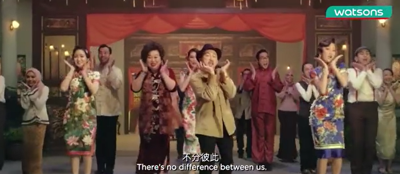 屈臣氏复古风爆笑广告来袭,过靓年大过天