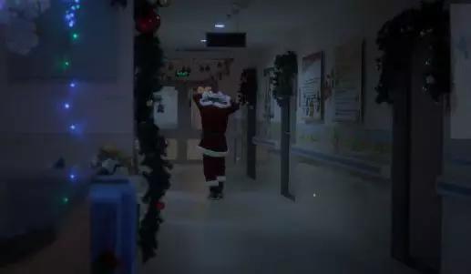 999感冒灵《谢谢你,陌生人》之圣诞老人篇