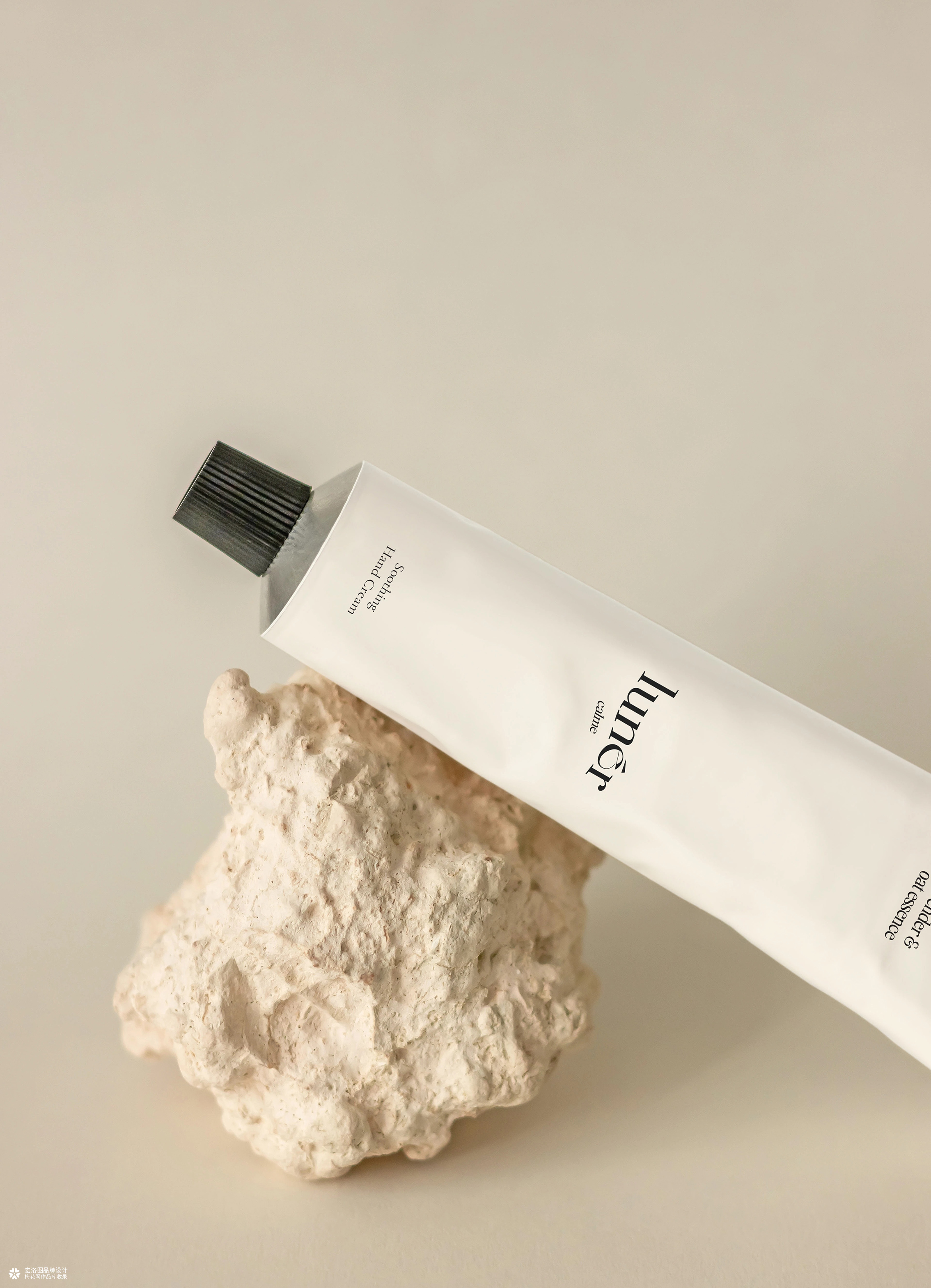 护肤品Lunér品牌包装设计理念-宏洛图品牌设计