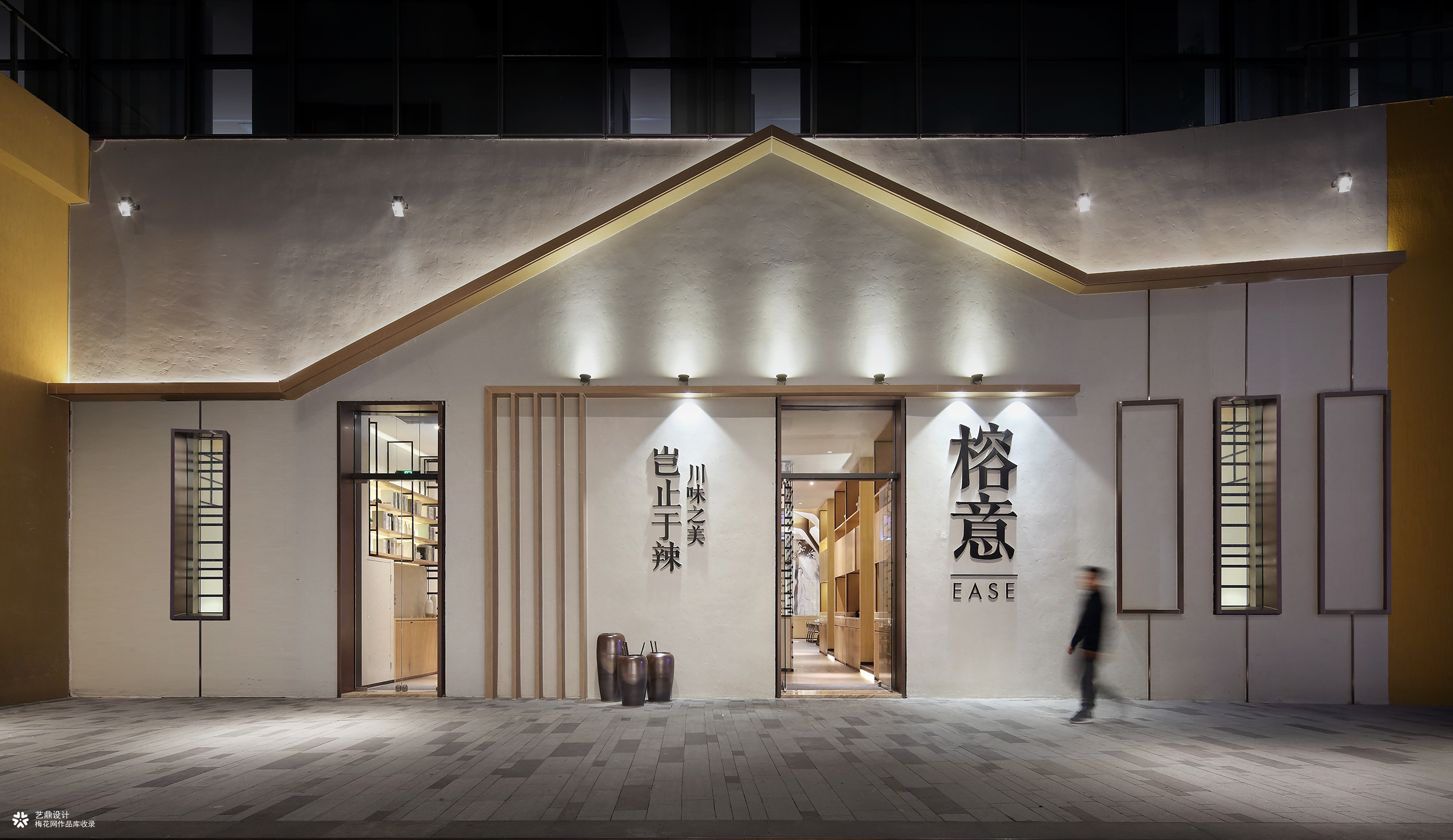 这家中国菜餐厅设计，将场景设置在榕树下