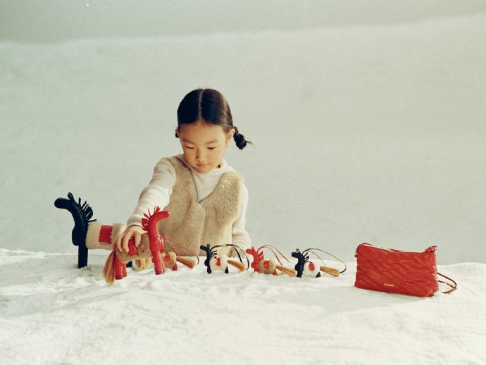 Songmont 邀你在雪地里，一同「纵马逐乐」