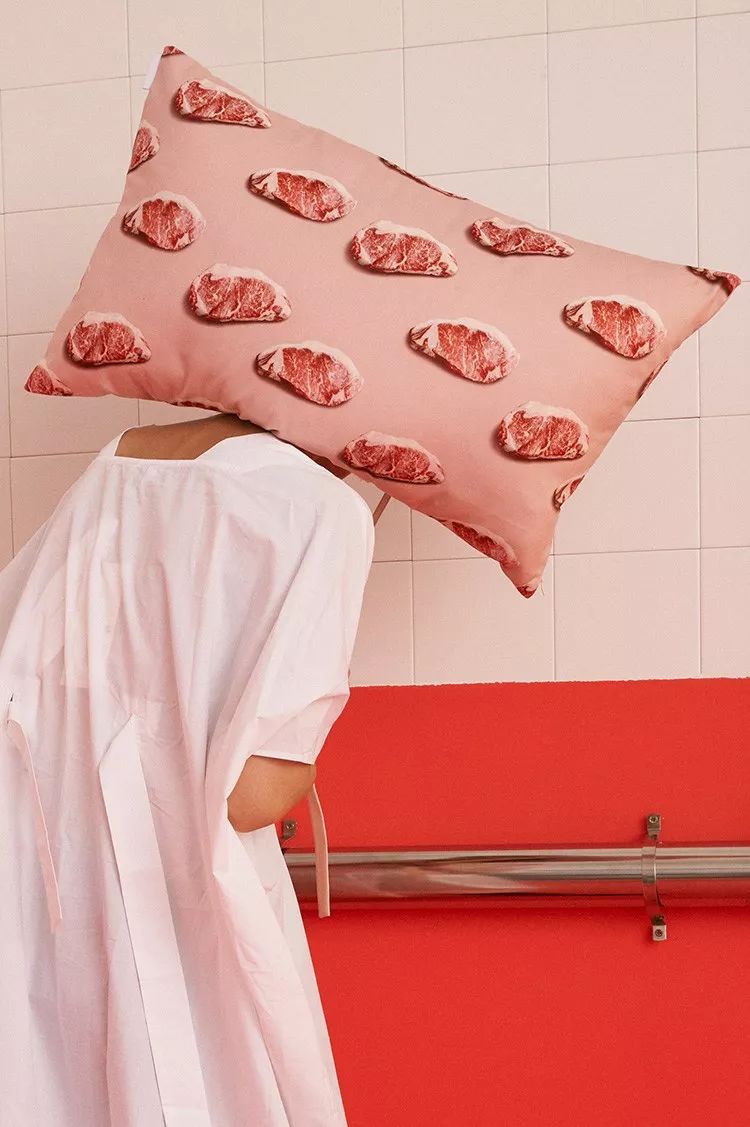 淘宝x饿了么：“快乐肥宅”们，这8件联名即将成为你们的暗号