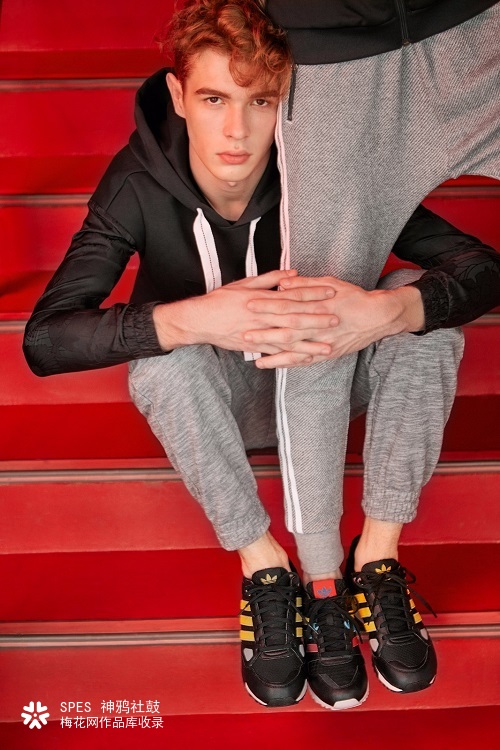 adidas originals：#ZX FAMILY# 玩色主义大片来袭