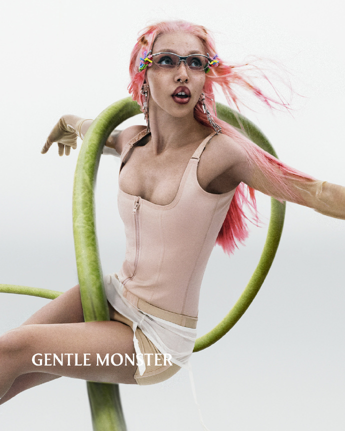 Gentle Monster 奇幻短片：重构花束想象