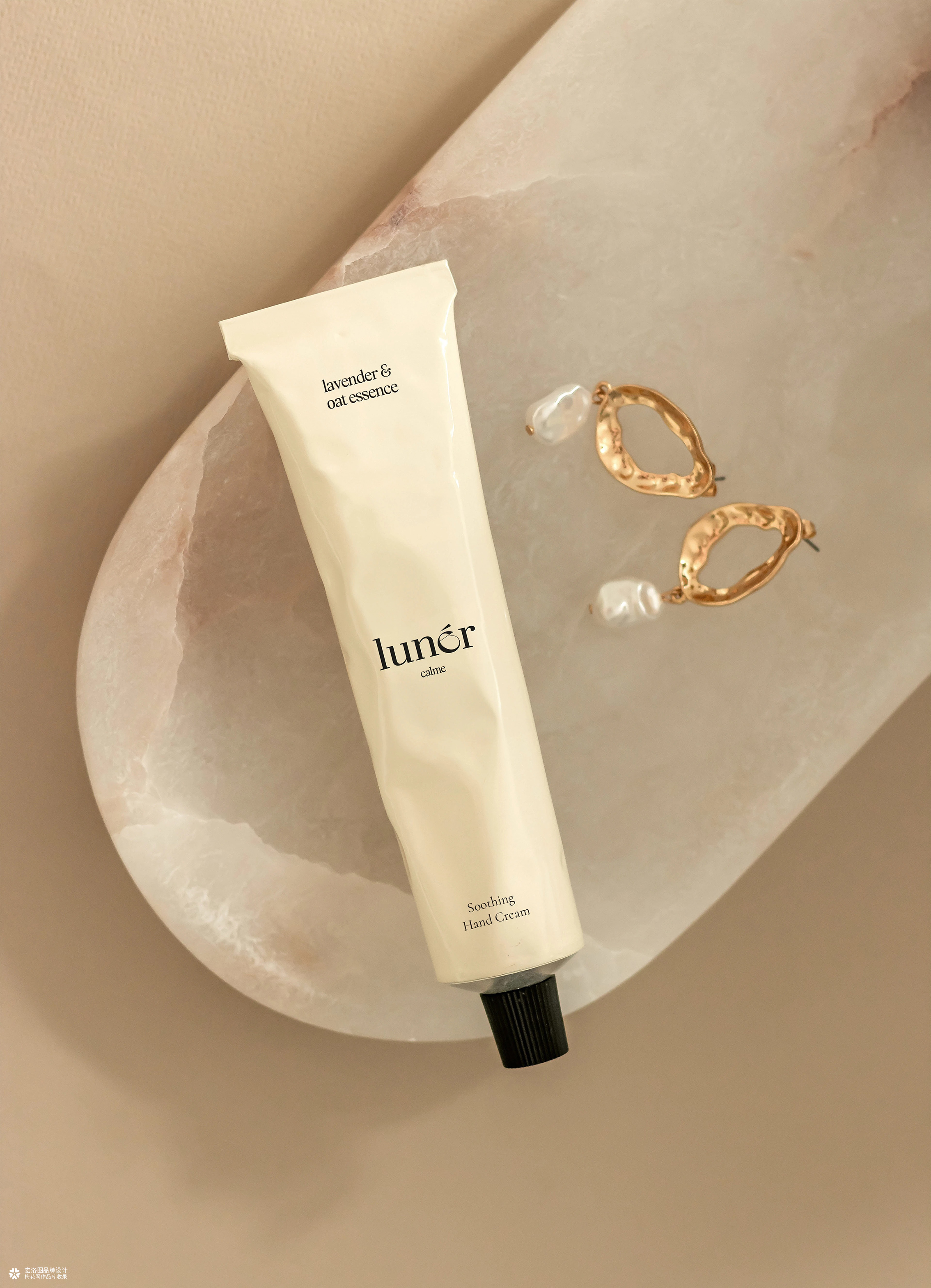护肤品Lunér品牌包装设计理念-宏洛图品牌设计