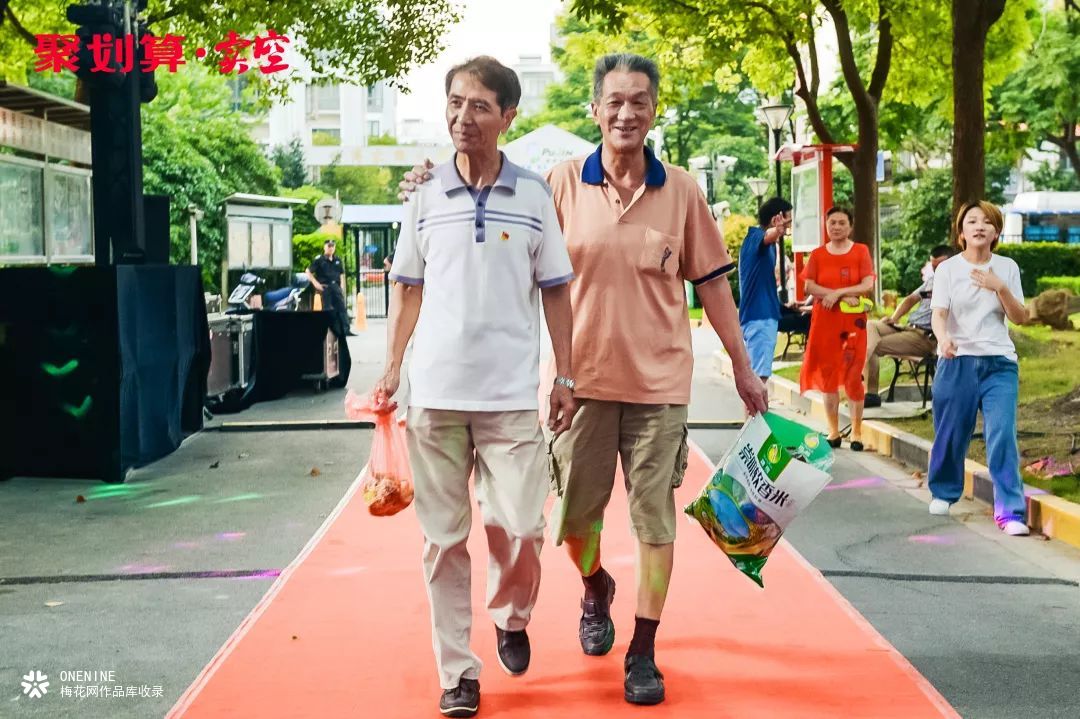 聚划算线下活动，卖空借势营销：垃圾分类，也可以很cool！