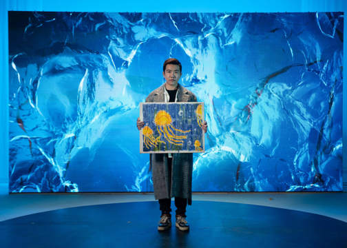 WWF：世界地球日，知名艺术家把画作扔进水里