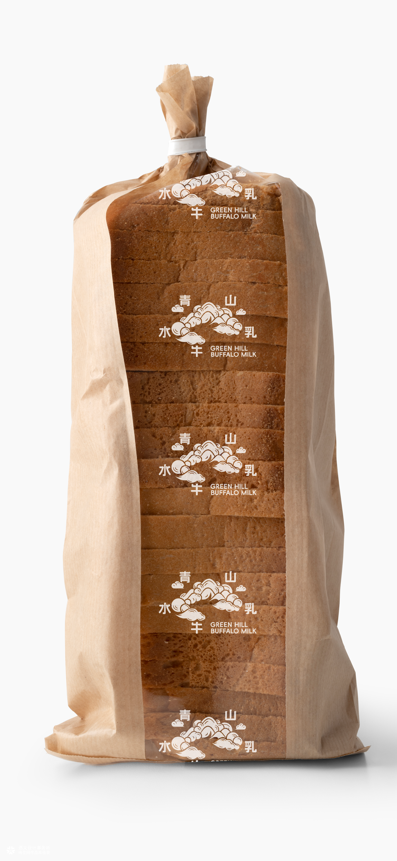 遇义设计｜三只松鼠青山水牛乳烘焙品牌包装设计丨云端发布