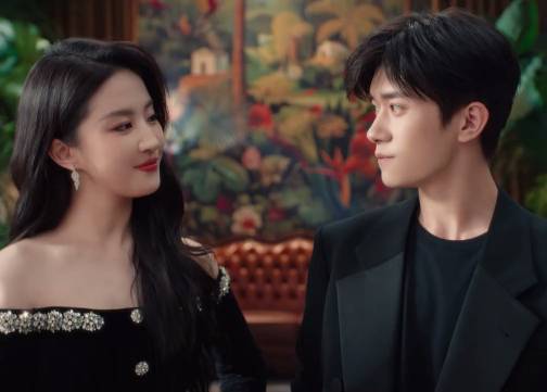 瑞幸x刘亦菲x易烊千玺：阿拉比卡还是卡皮巴拉？