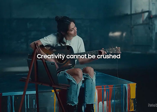 三星内涵苹果争议广告：创意无法被压垮