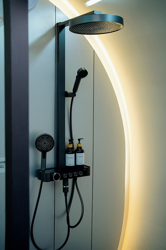 京东：2000米高原上，一件“天大的小事”