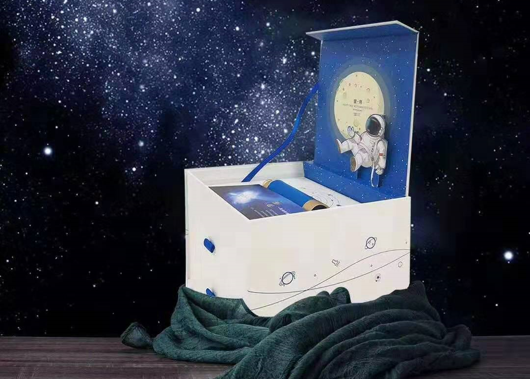光峰科技“望月”中秋礼盒