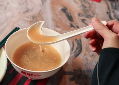 苏炳添称霸赛场的秘诀，全在一煲广东靓汤里