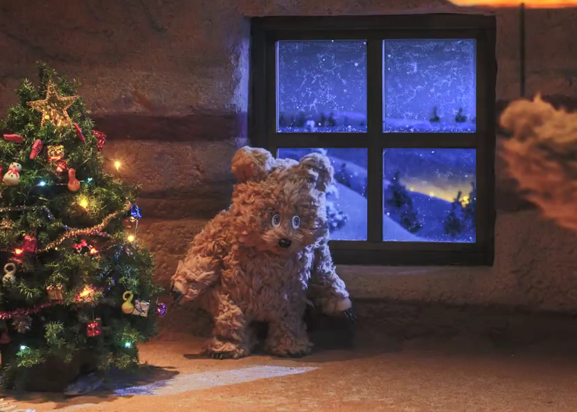优衣库圣诞影片：一只不想冬眠的熊