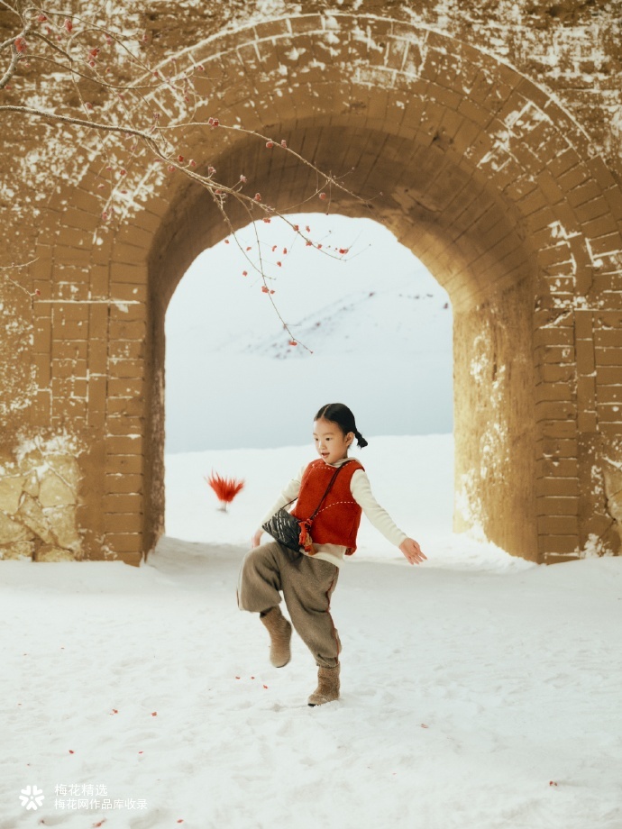 Songmont 邀你在雪地里，一同「纵马逐乐」